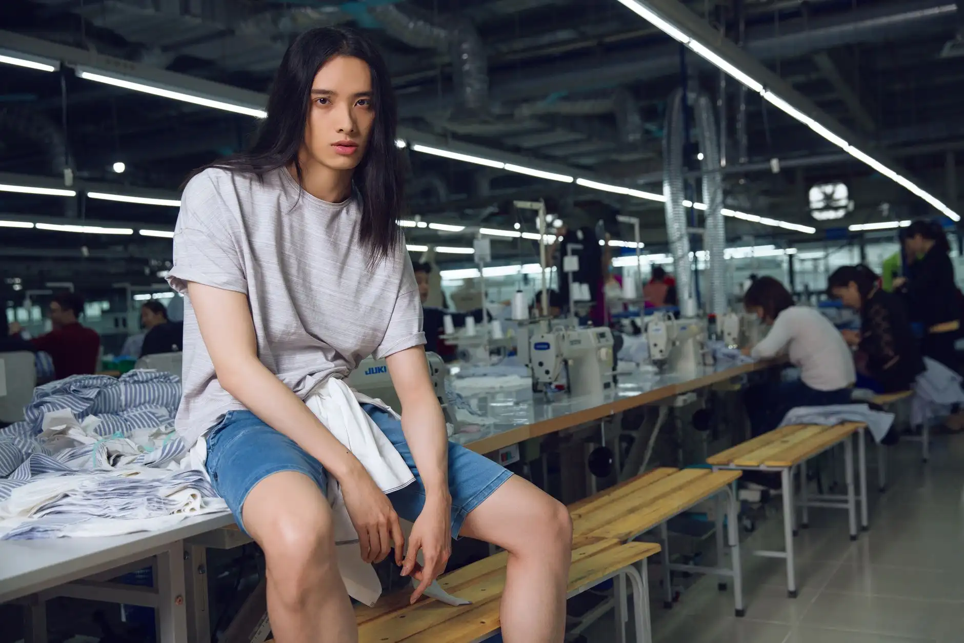 数码印花与丝网印刷在班服定制中的工艺对比与选型建议